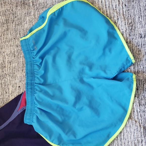 Nike & Under Armour Shorts Bundle XS - Picture 6 of 10